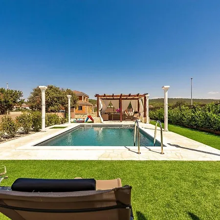 Villa Aldonna *